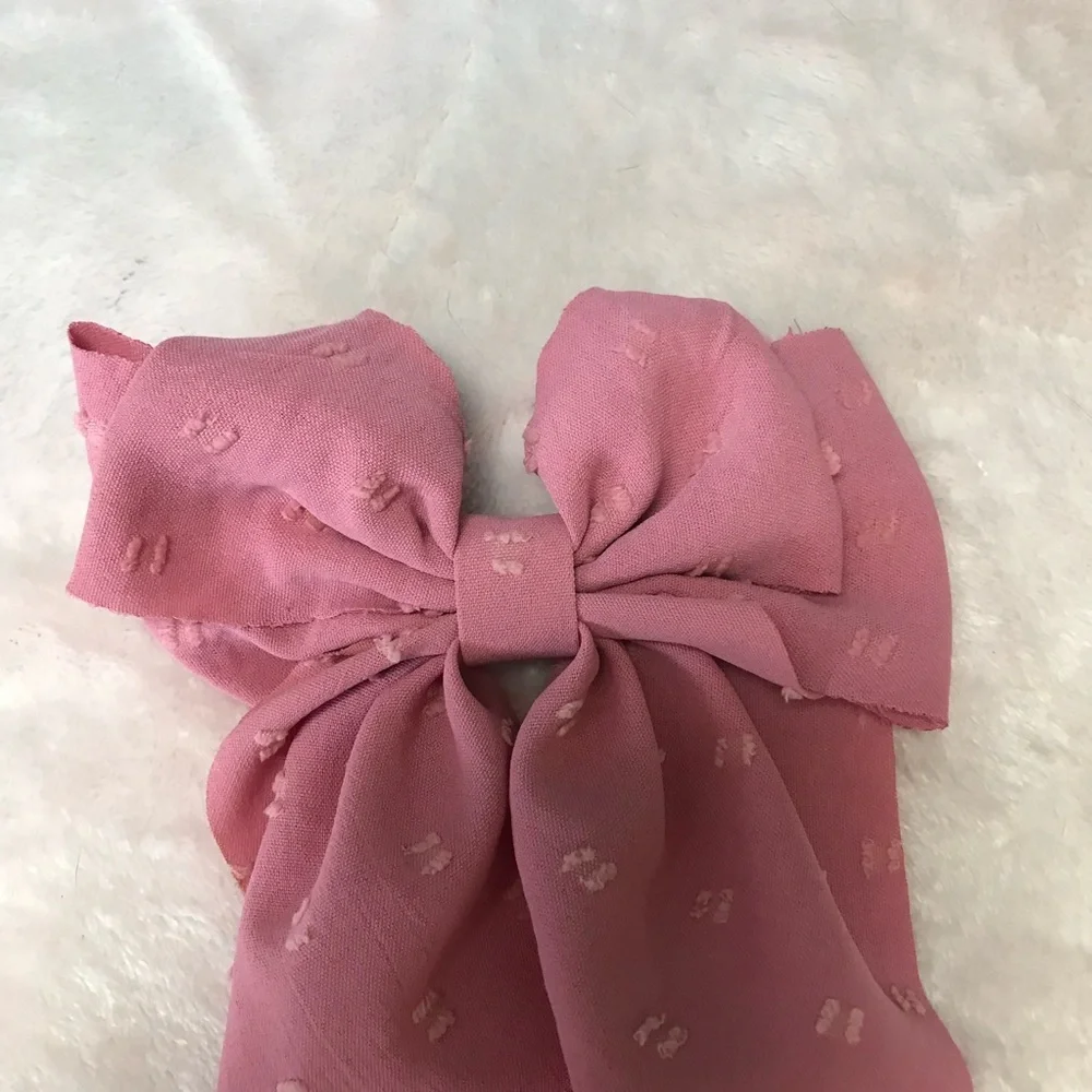 ✨✨5/$10✨✨ Dusty Rose Bow Hair Clip Accessory New without Tags